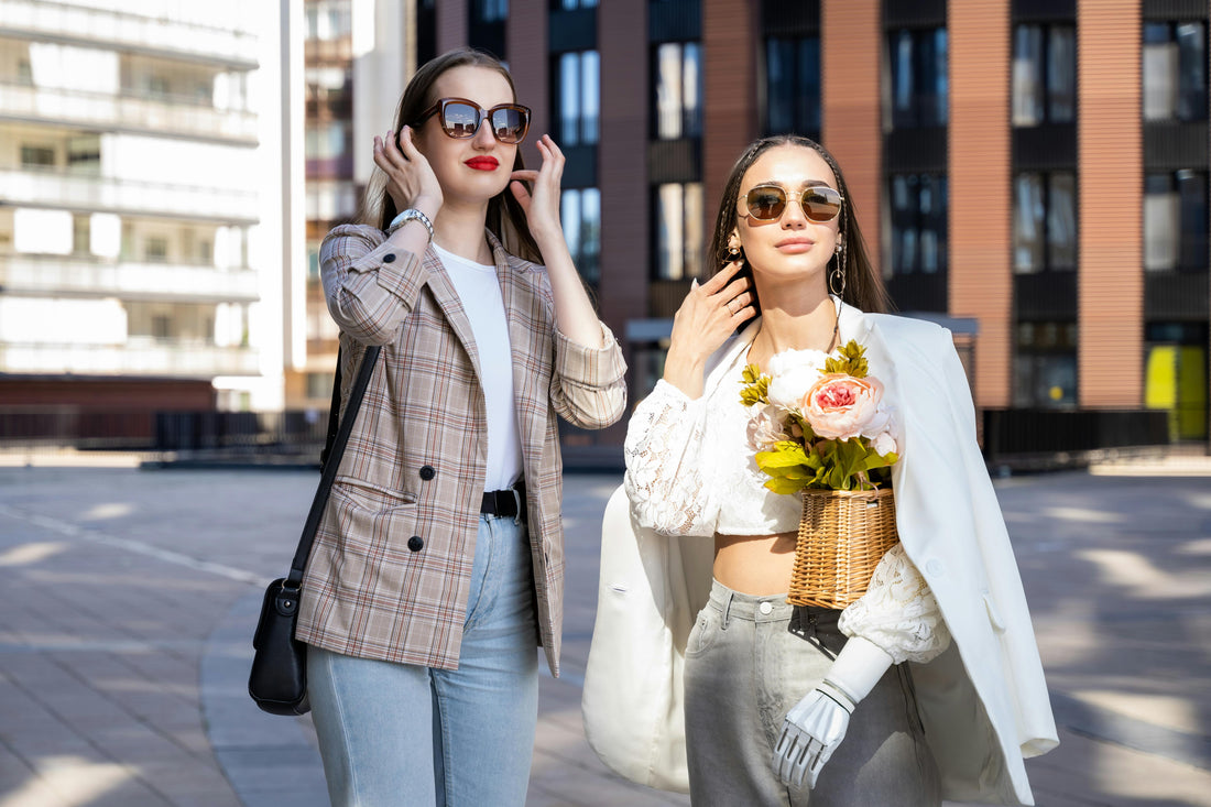 How to Master Seasonal Fashion: Styling Tips for Every Weather